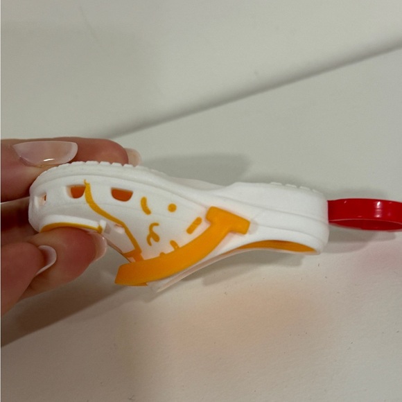 McDONALD'S X CROCS keychain HAPPY MEAL Miniature #7 #1 Character toy - Picture 8 of 9